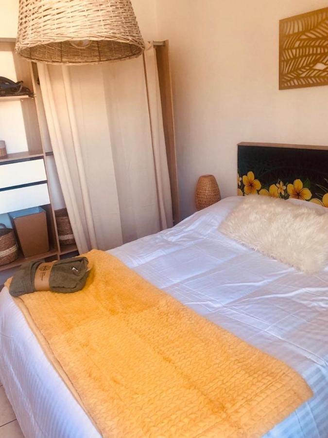 Le Camelia Apartment Tallard Bagian luar foto