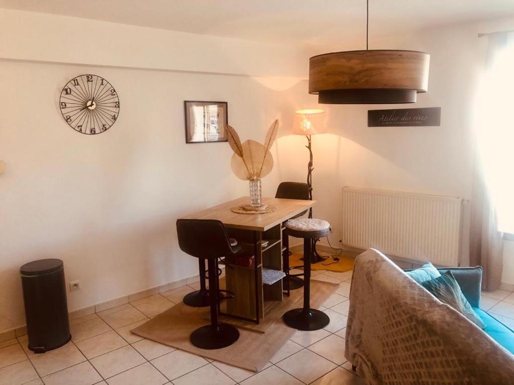 Le Camelia Apartment Tallard Bagian luar foto