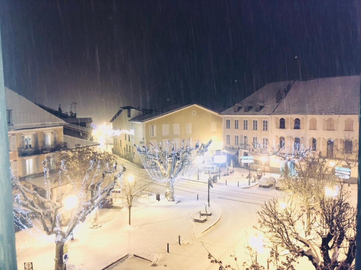 Le Camelia Apartment Tallard Bagian luar foto